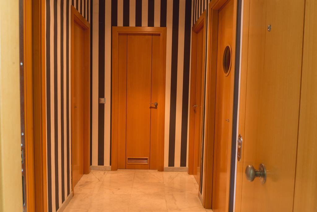 Ab Apartamentos Reding Malaga Exterior photo
